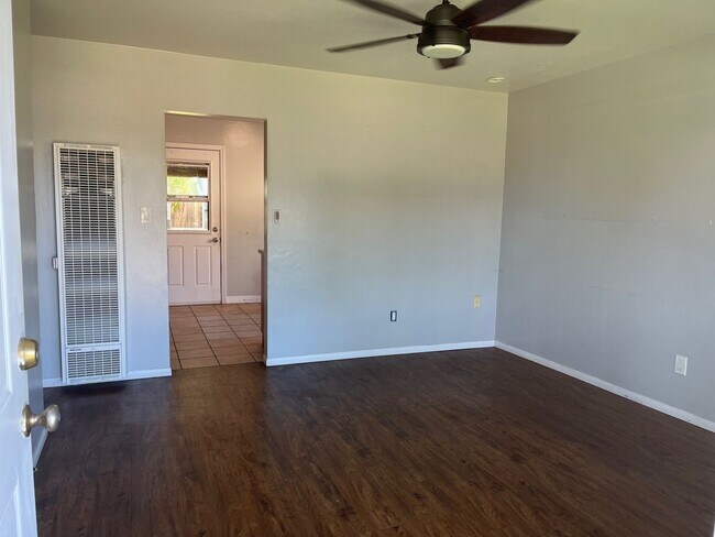 Building Photo - 3563-65 Clairemont Mesa Blvd