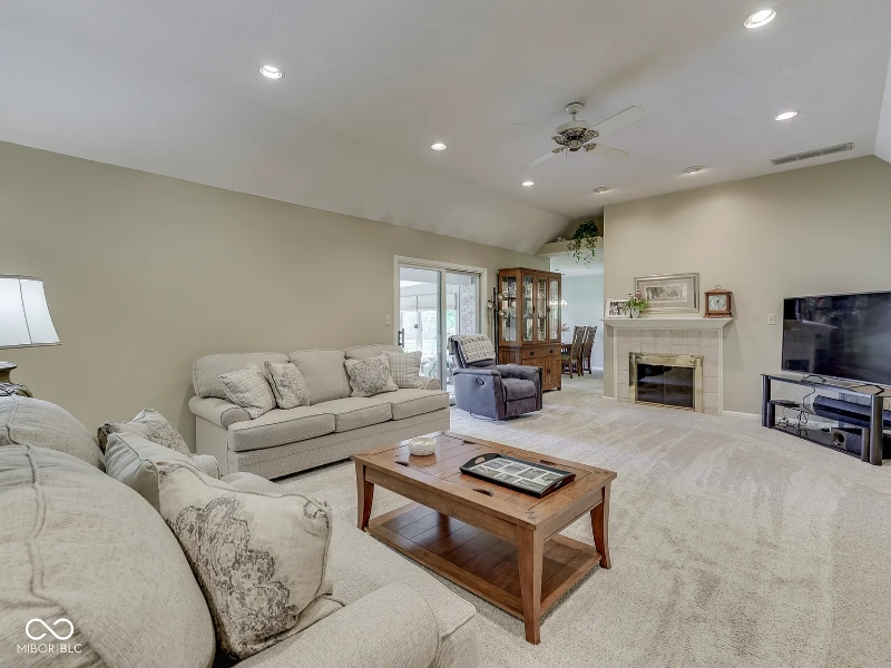 Building Photo - 825 Bayside Dr