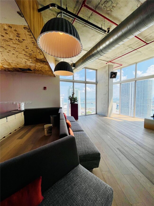 Building Photo - 151 SE 1st St