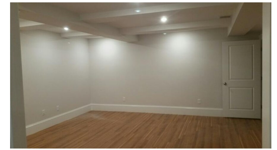 Building Photo - 2044 Beacon St