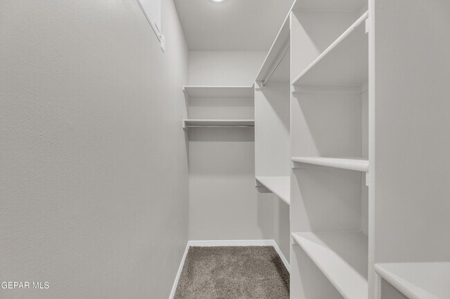 Building Photo - 10613 Hidden Palm Pl