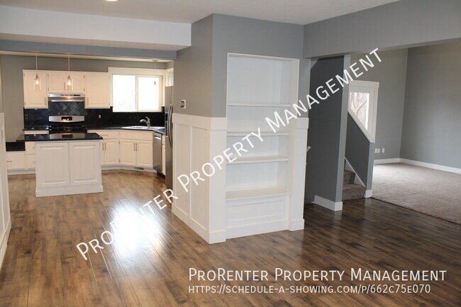 Building Photo - 8130 Deer Run Way