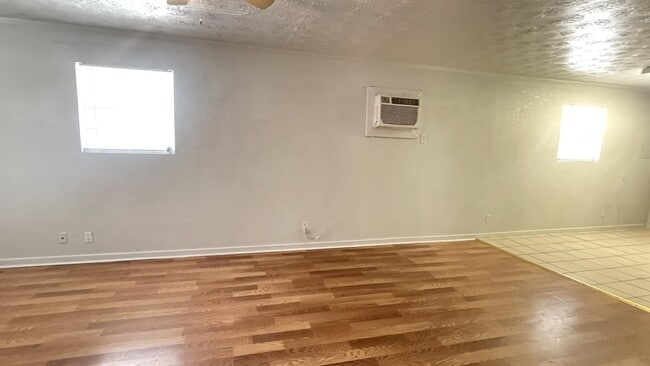 Building Photo - 5689 Atlee Ave