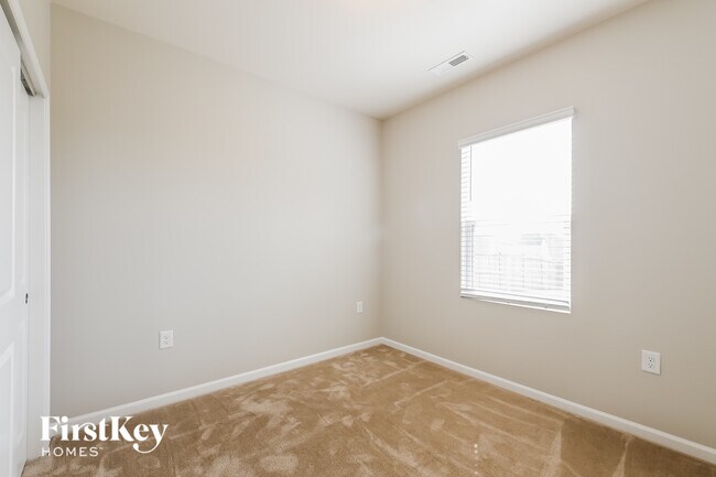 Building Photo - 2114 Attend Xing