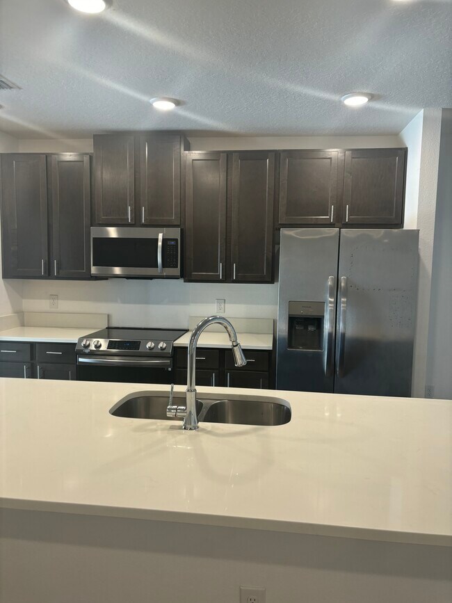 Building Photo - 2816 Westwood Ave