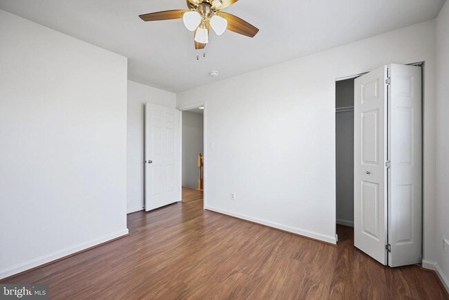 Building Photo - 10104 Sir Reynard Ln