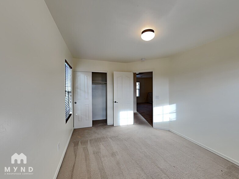 Building Photo - 7056 S GREENEYES Ln