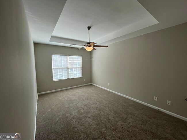 Building Photo - 5041 Lower Elm St