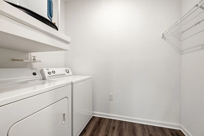 Building Photo - 12321 Seashore Ln