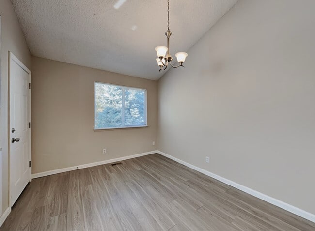 Building Photo - 4107 S Lewiston Cir