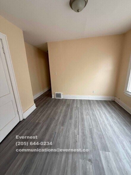 Building Photo - 5054 Linsdale St