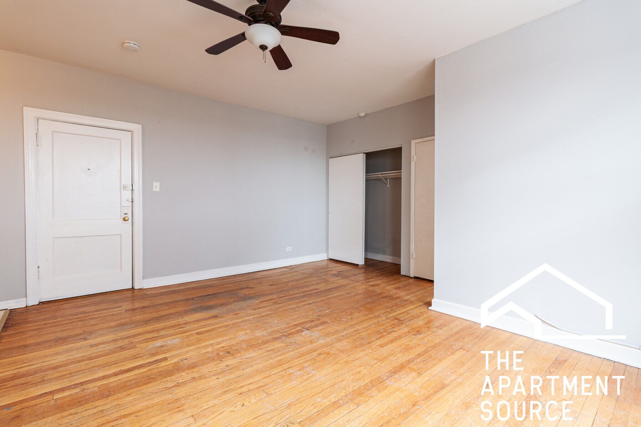 Building Photo - 1058 W George St