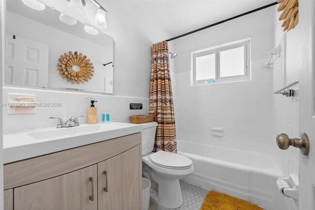 Building Photo - 5920 NE 2nd Terrace