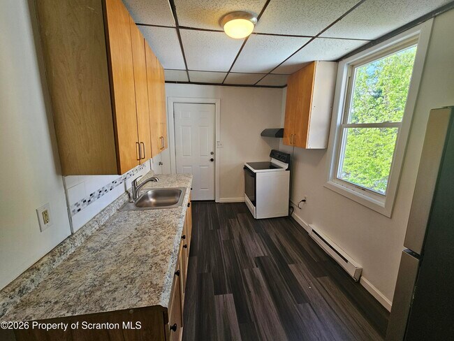 Building Photo - 1411 Monsey Ave