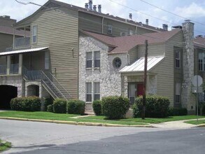 Building Photo - 2529 Rio Grande St