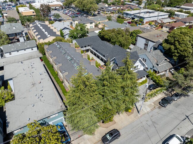 Building Photo - Lorton Place