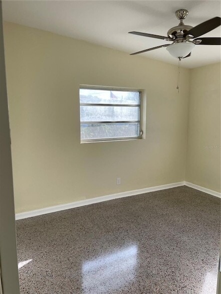 Building Photo - 2118 Lake Christie Dr