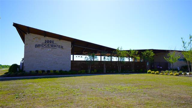 Building Photo - 725 Alden Dr