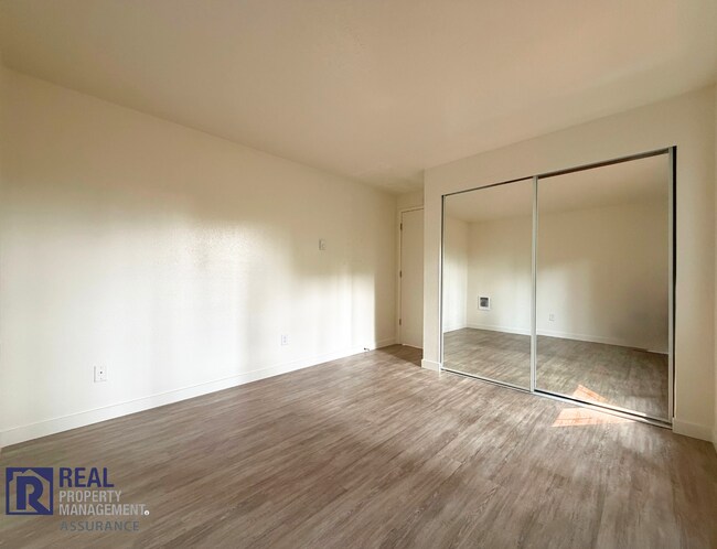 Building Photo - 7077 SW Montauk Cir