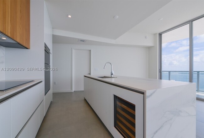 Building Photo - 1400 Biscayne Blvd
