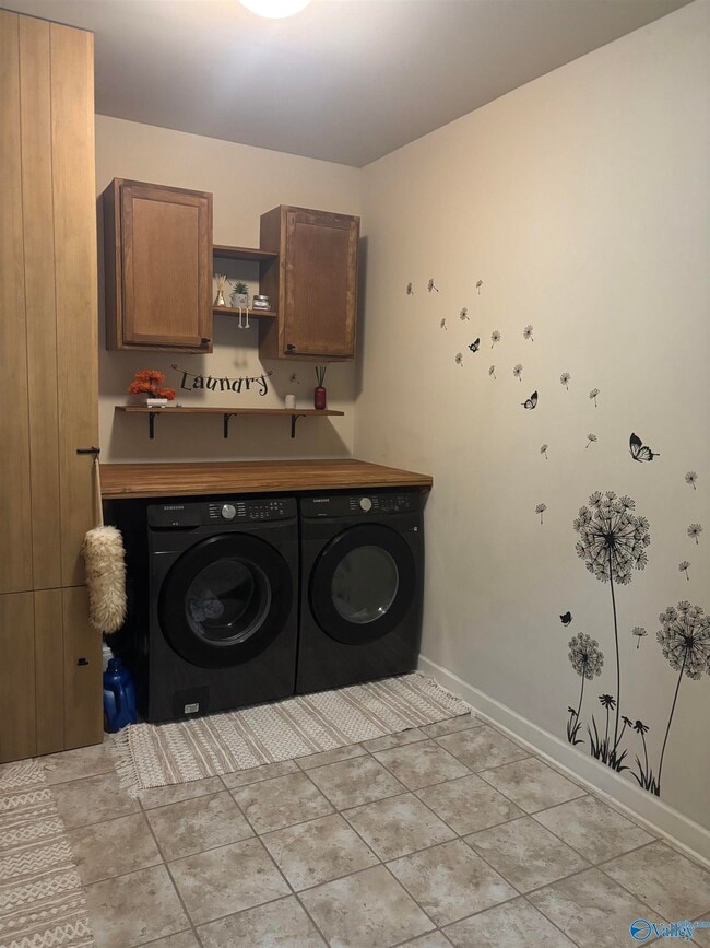 Building Photo - 273 Harold Murphy Dr