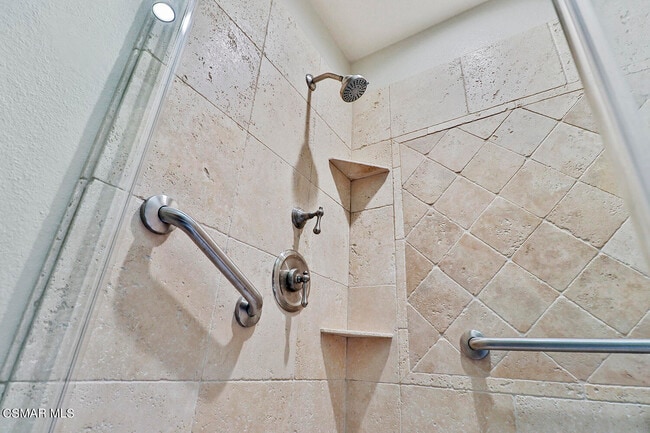 Building Photo - 2846 Lakeridge Ln