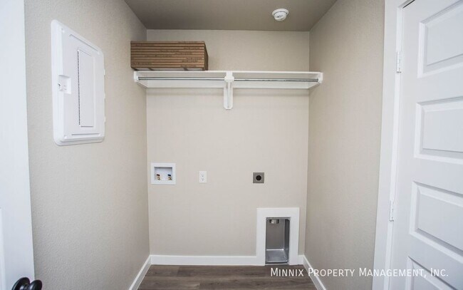 Building Photo - 13212 Ave. S-