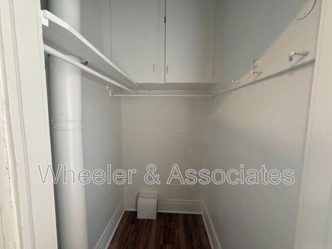 Building Photo - 2429 B Ave