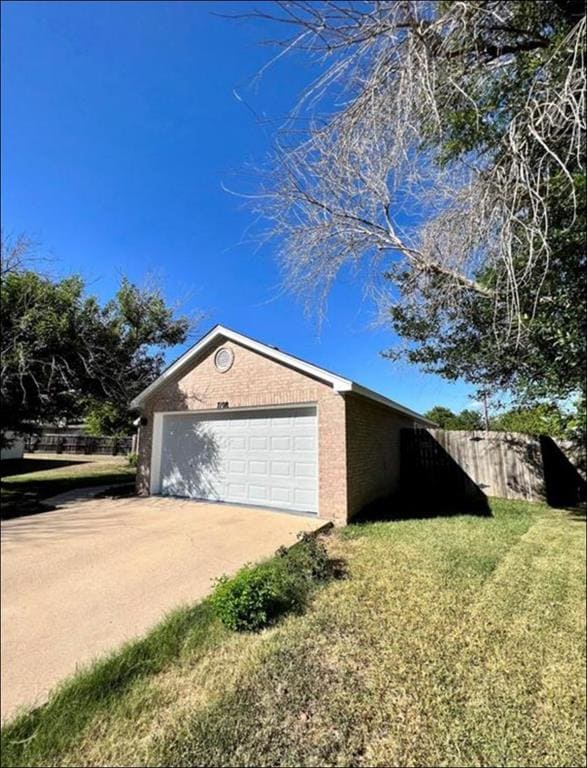 Building Photo - 7108 Bluegrass Ct