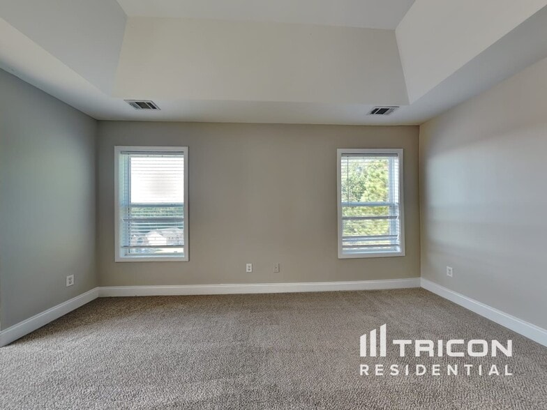 Building Photo - 4556 Bellemeade Dr