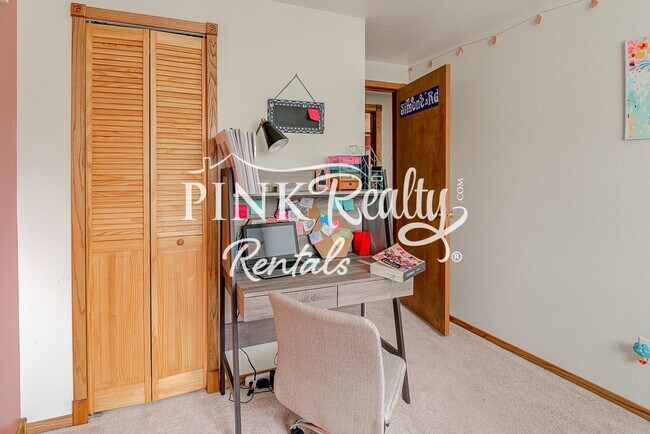 Building Photo - 1716 Wooten Rd