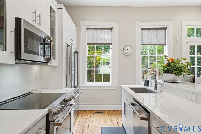 Building Photo - 2005 Stuart Ave