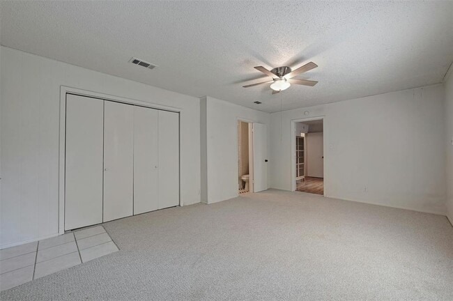Building Photo - 2200 Rountree Dr