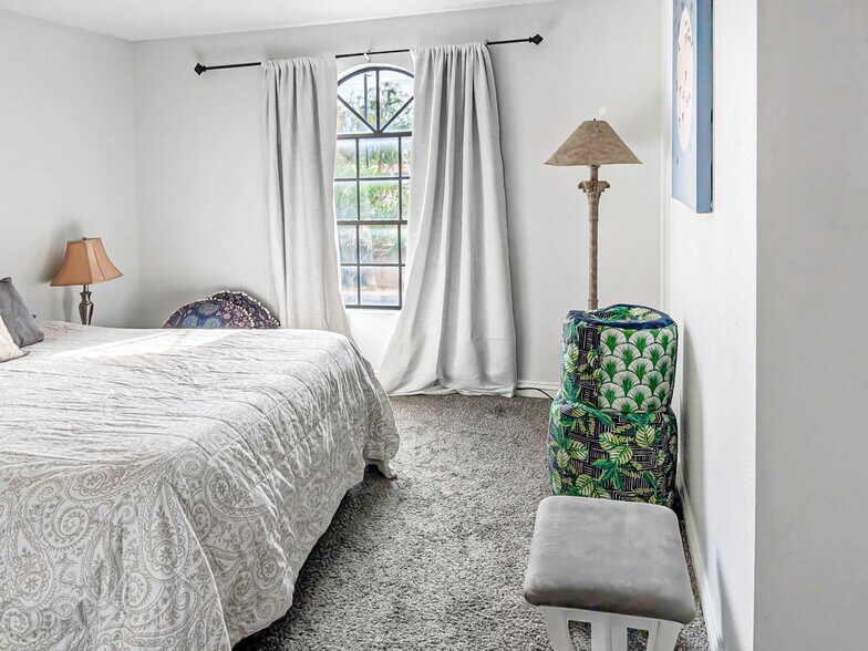 Building Photo - 4050 Pacific Harbors Dr