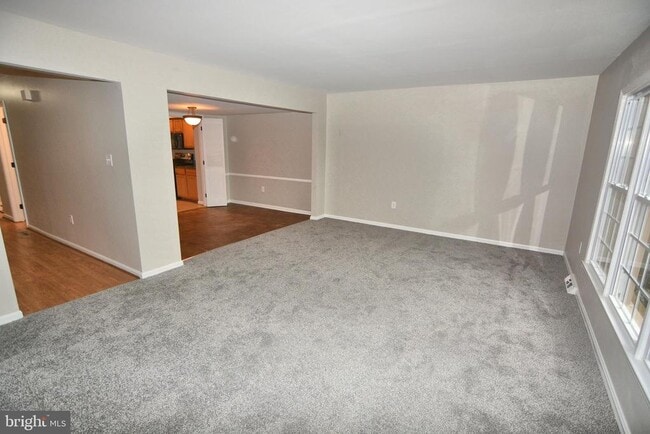 Building Photo - 1666 Albermarle Dr