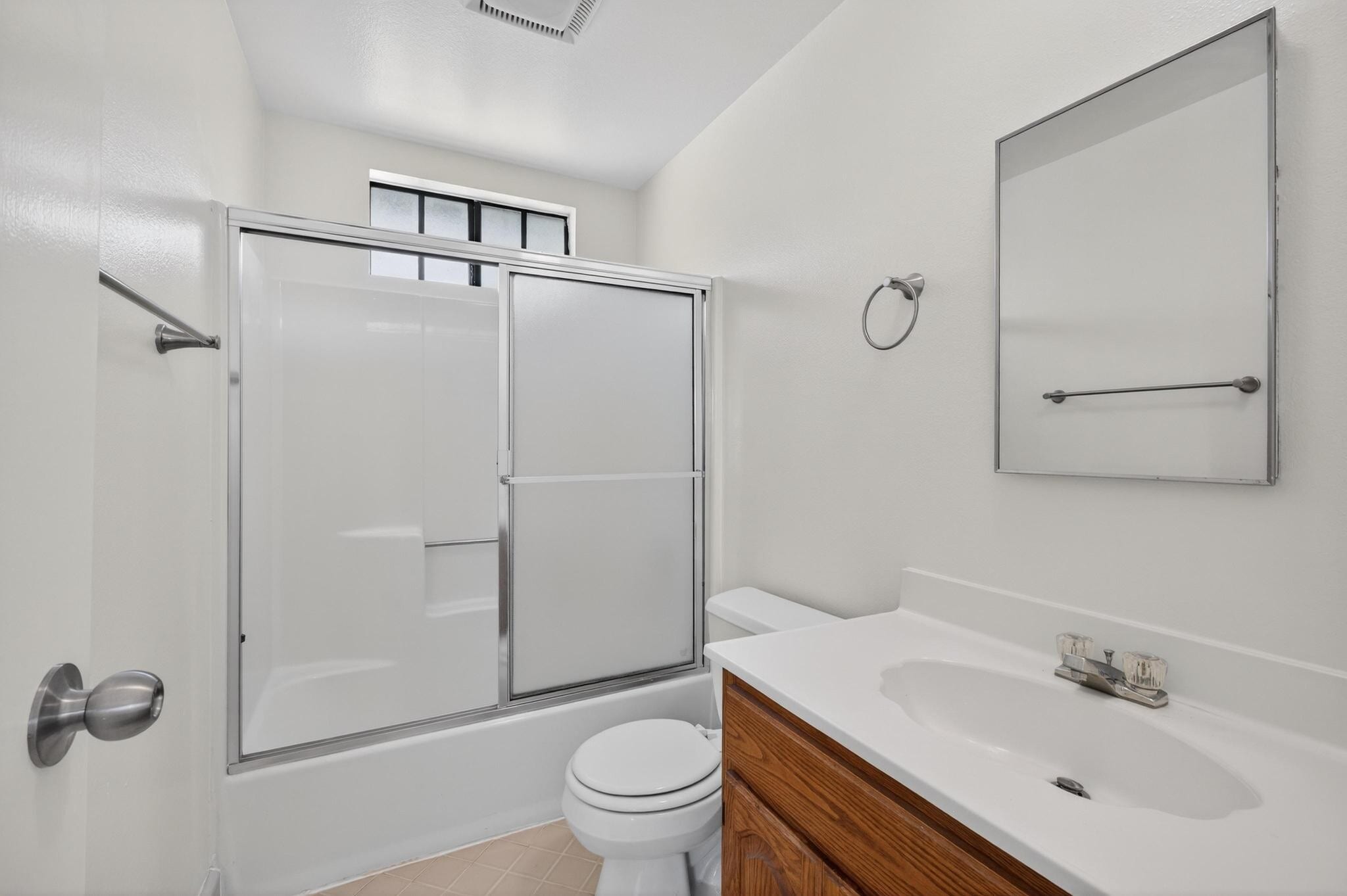 Building Photo - 15202 Florwood Ave