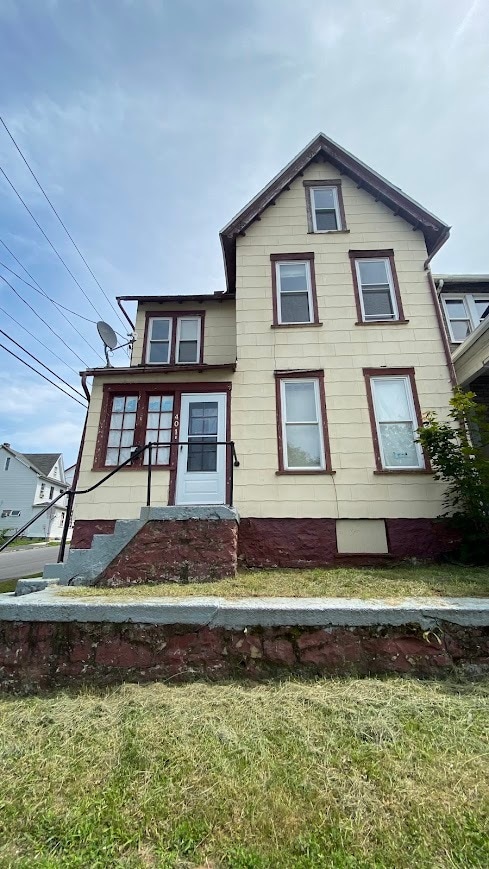 Primary Photo - 401 1st Ave