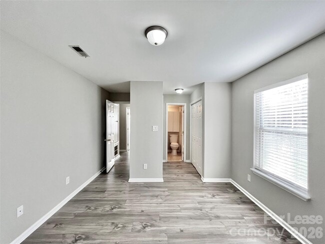 Building Photo - 2901 Iron Gate Ln