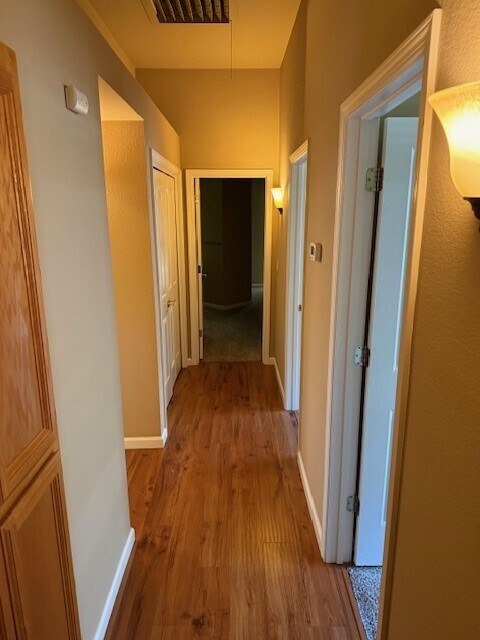 Building Photo - 2440 Julliard Cir