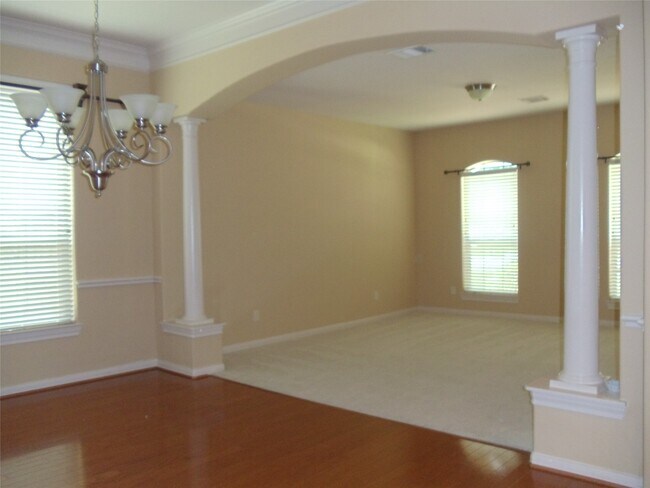 Building Photo - 2510 Cambria Ct