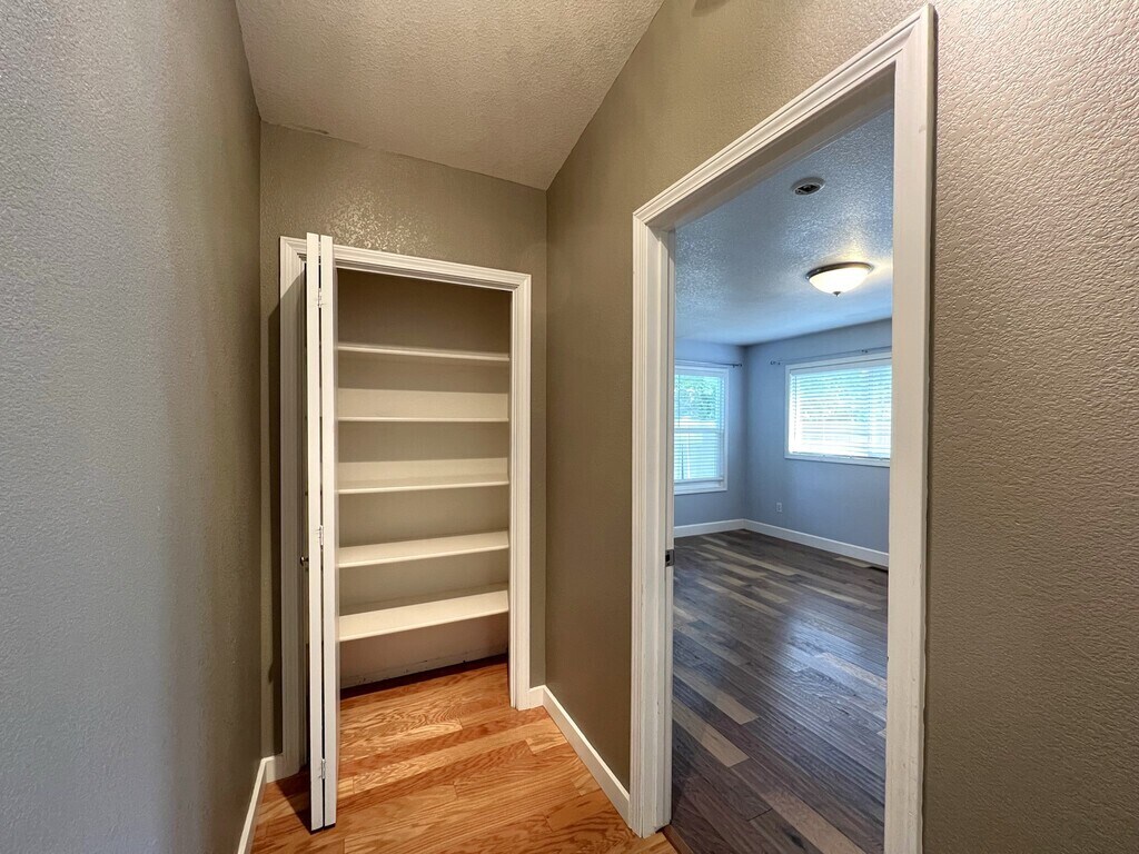 Building Photo - 3098 S Cadet Ln