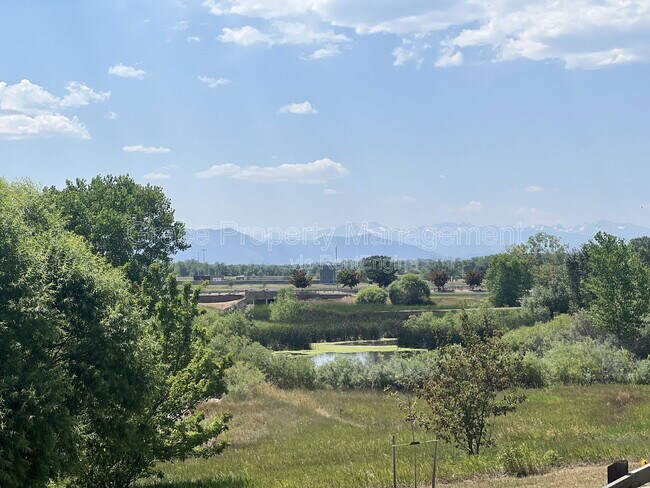 Building Photo - 1962 W 137th Dr