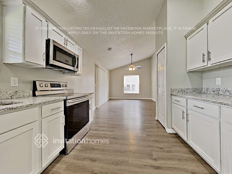 Building Photo - 9644 Lake Douglas Pl