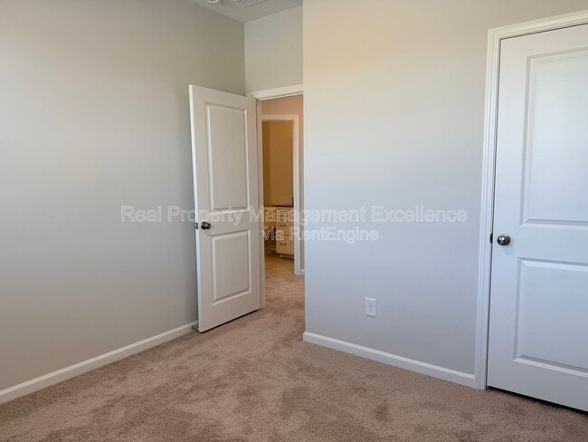 Building Photo - 2805 Carbondale Ct