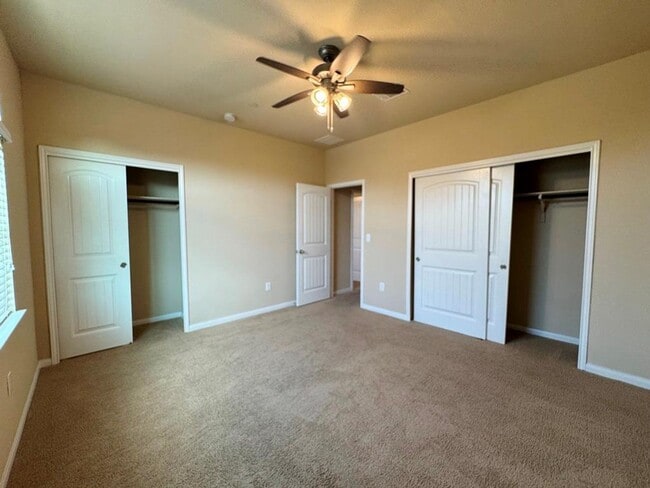Building Photo - 2880 Donnell Dr