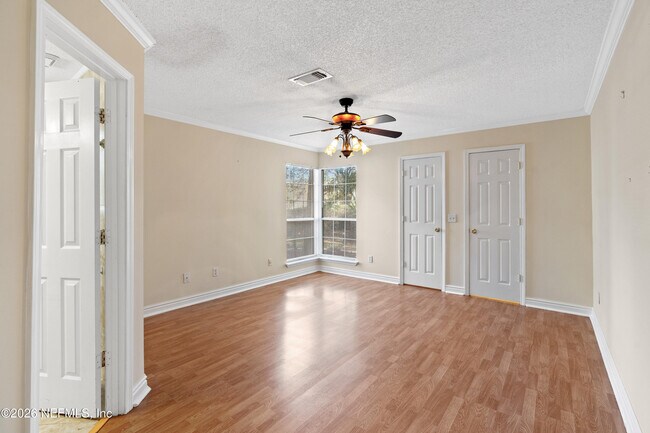 Building Photo - 9960 Moorings Dr