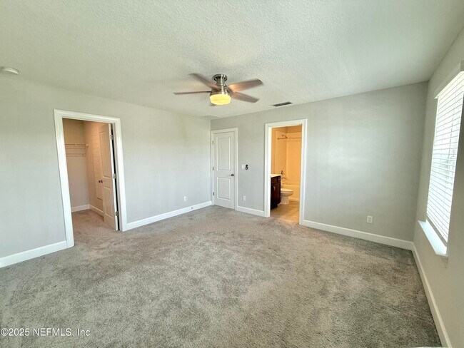 Building Photo - 505 Windwalker Dr