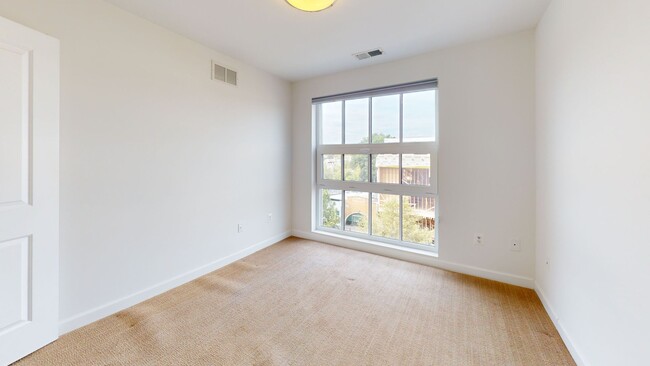 Building Photo - H Street Corridor One Bedroom W/Roof Top-Heart of H Street Corridor!