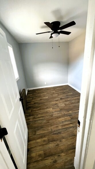 spare bedroom - 414 Erie Ave