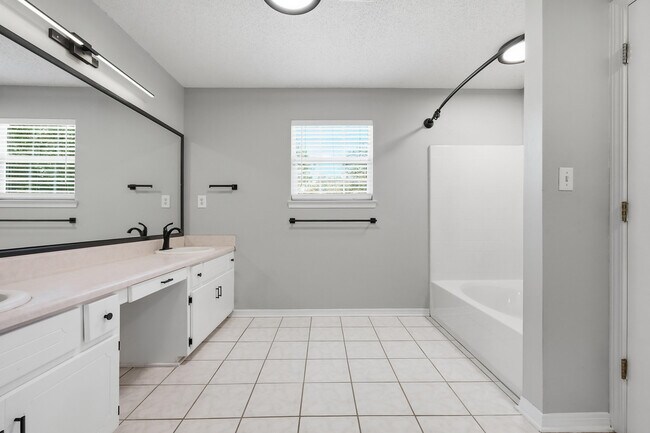 Building Photo - 91 Cedar Beach Cove